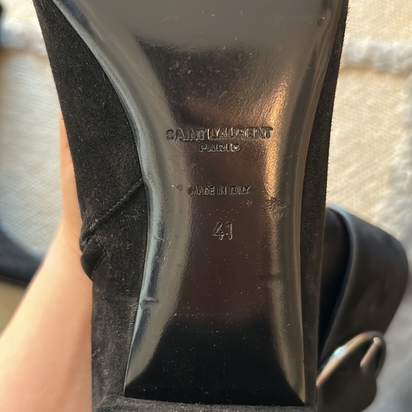 SAINT LAURENT SUEDE BLACK BOOTS - Picture 6 of 8